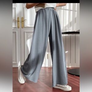 Elegant Gray Wide-Leg Pants Sz. S